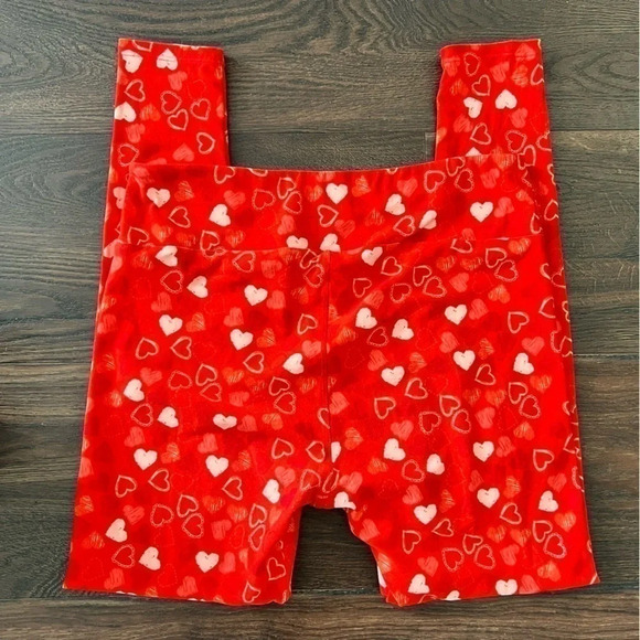 Lularoe TC leggings red hearts design - Picture 6 of 6